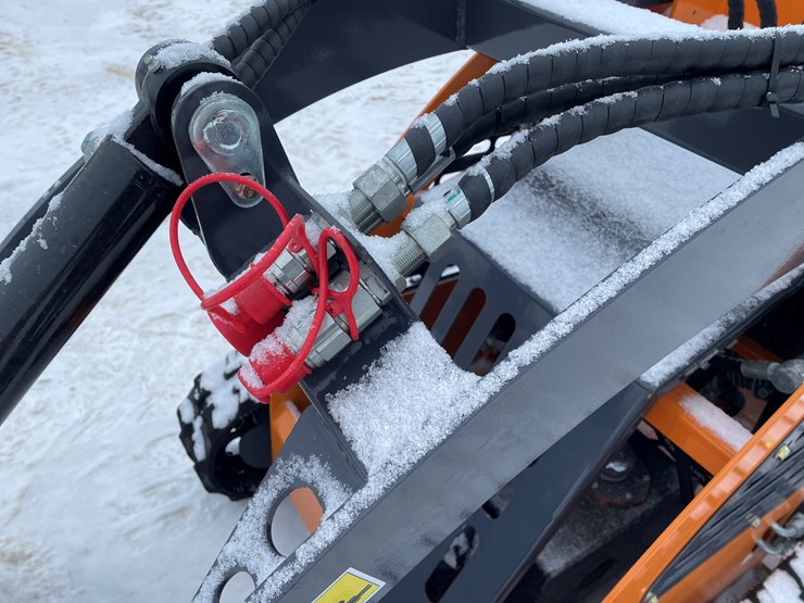 #310-•-new-land-hero-mini-skid-steer-loader-image-18