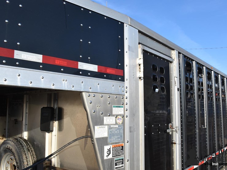 2020-wilson-livestock-trailer-image-16