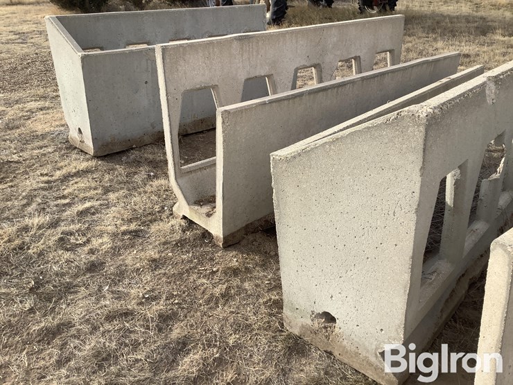 concrete-fenceline-feed-bunks-image-14