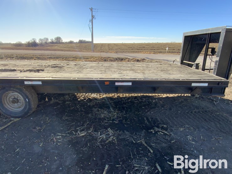 1997-titan-trailer-image-20