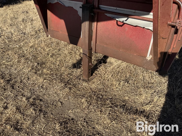 1990-titan-trailer-image-12