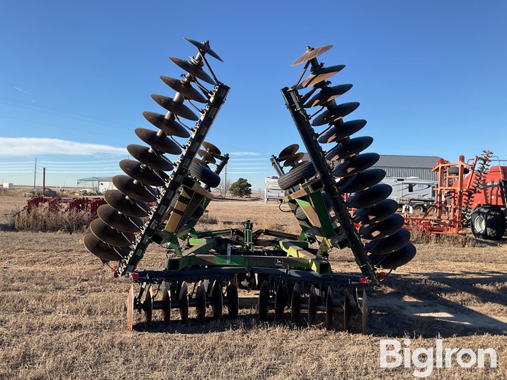 john-deere-630-image-4