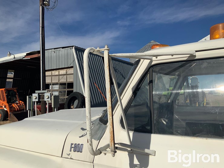 1975-ford-f600-image-10