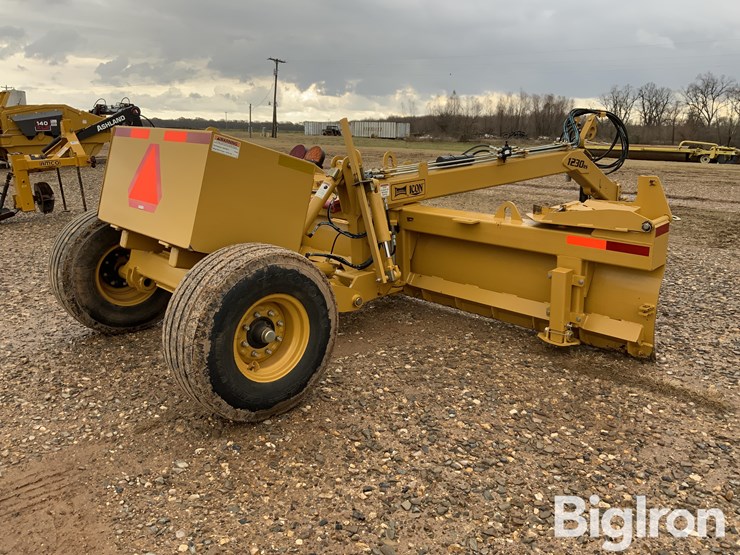 2023-landoll-icon-1230rs-pull-type-blade-image-5