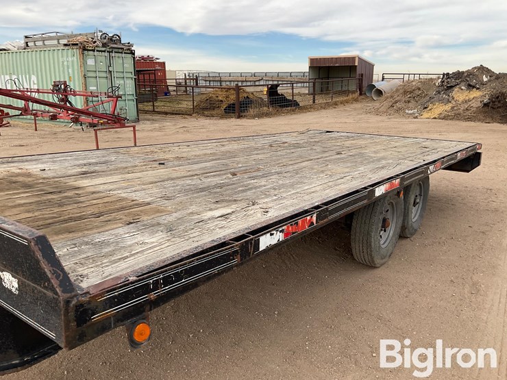 2000-diamond-t-bumper-pull-t/a-flatbed-trailer-image-11