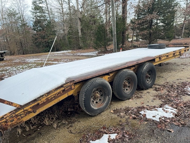 intl-trailer,-6-wheel,-18-ft-flat-with-4-ft-ramps;-located-at-7241-roxbury-rd,-charles-city,-va,--please-call-804.837.9940-or-804.651.4404-with-questions-image-33
