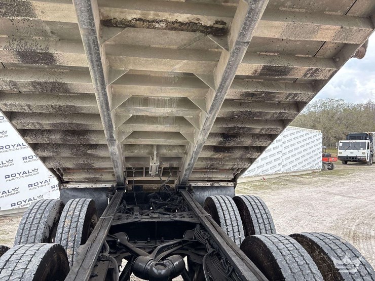 2019-kenworth-t880-image-17