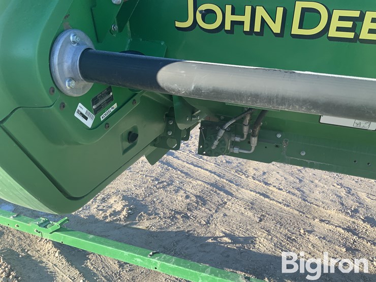 2021-john-deere-735d-image-15