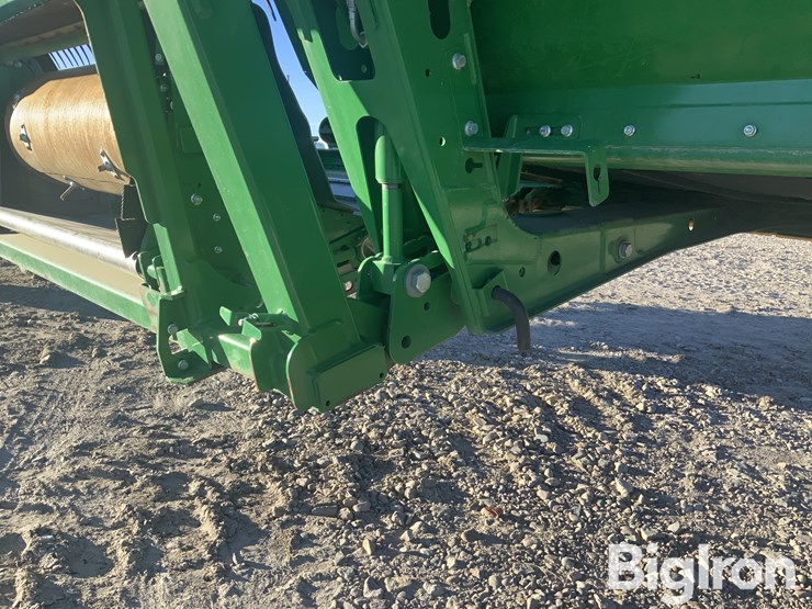 2021-john-deere-735d-image-19