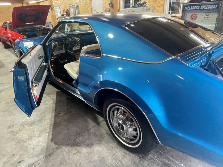 #3809-•-1967-oldsmobile-toronado-(has-wi-title)-image-13