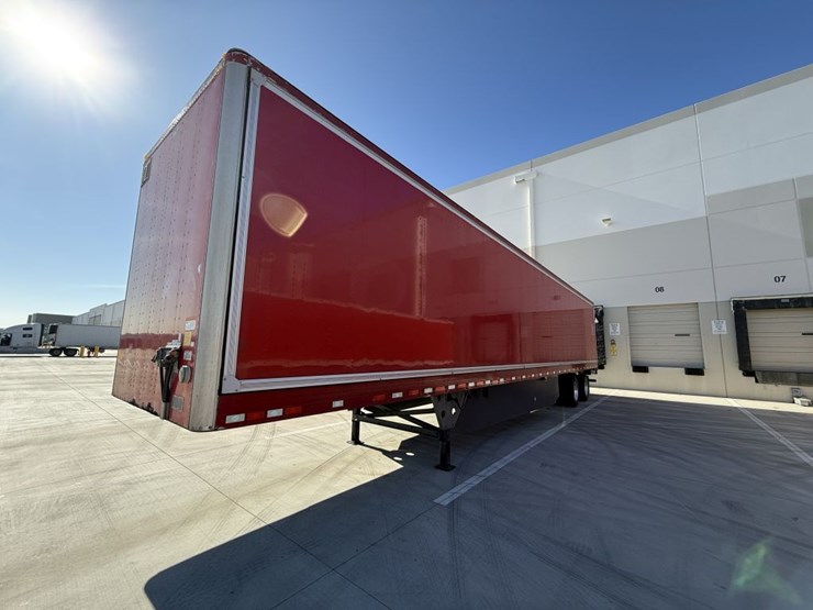 2016-utility-van-image-1