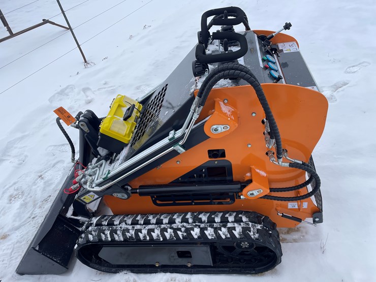 #304-•-new-landhonor-mini-skid-steer-loader-image-8