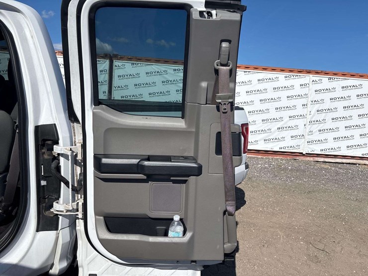 2016-ford-f150-image-11