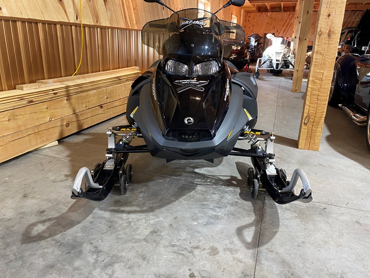 #3789-•-2006-ski-doo-mach-z-1000-sdi-snowmobile-image-2