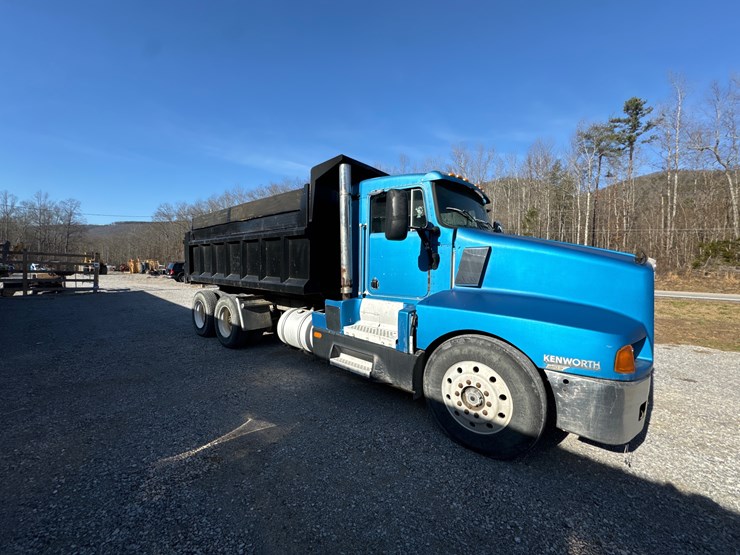 1990-kenworth-t600-image-3