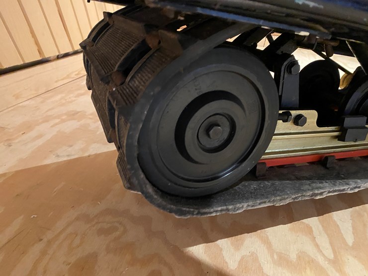 #3792-•-1983-polaris-indy-cross-country-image-11