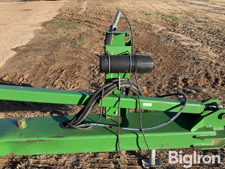 2014-john-deere-2700-image-11