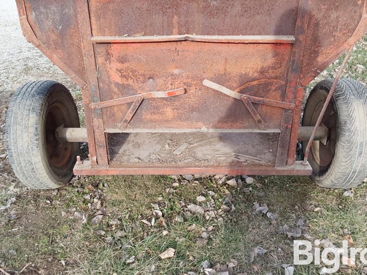 david-bradley-10'-flare-box-wagon-image-13