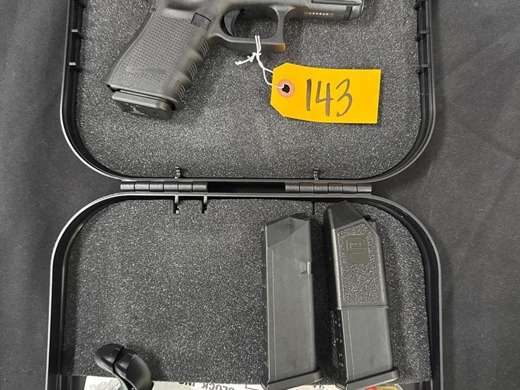 glock-g23-.40sw-pistol-(sn#-usk806)-(3mags/case)-image-2