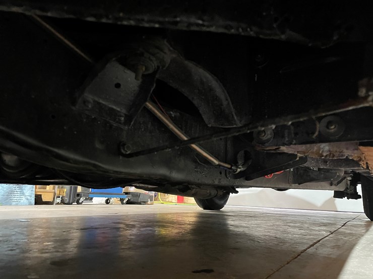 #3812-•-1948-chrysler-new-yorker-convertible-(has-wi-title)-image-27