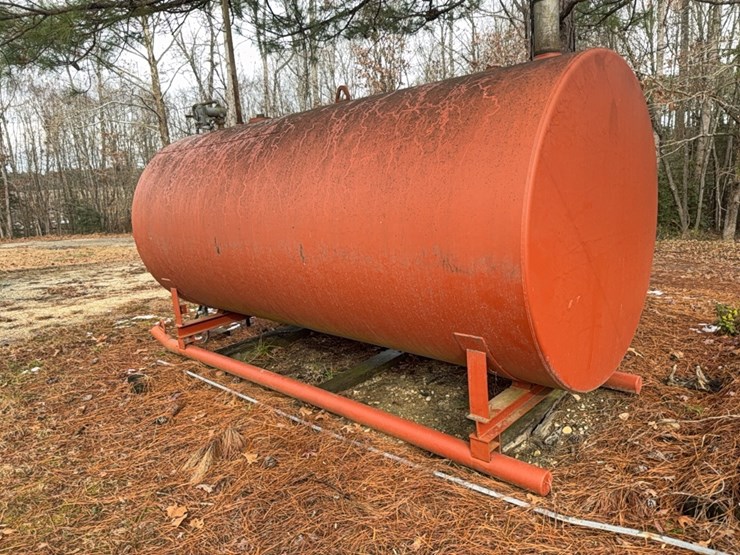 2023-2000-gal-fuel-tank-on-skids,-5-ft-x-12-ft-with-pump;-located-at-7241-roxbury-rd,-charles-city,-va,-please-call-804.837.9940-or-804.651.4404-with-questions-image-13
