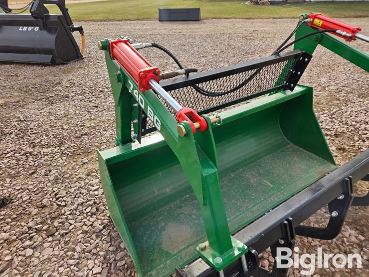 2025-john-deere-740-image-14