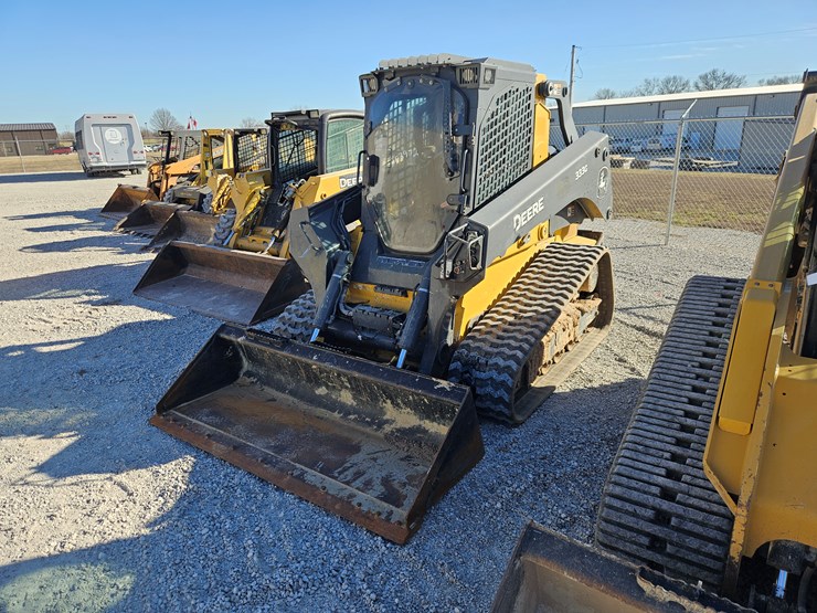 2020-deere-333g-image-1