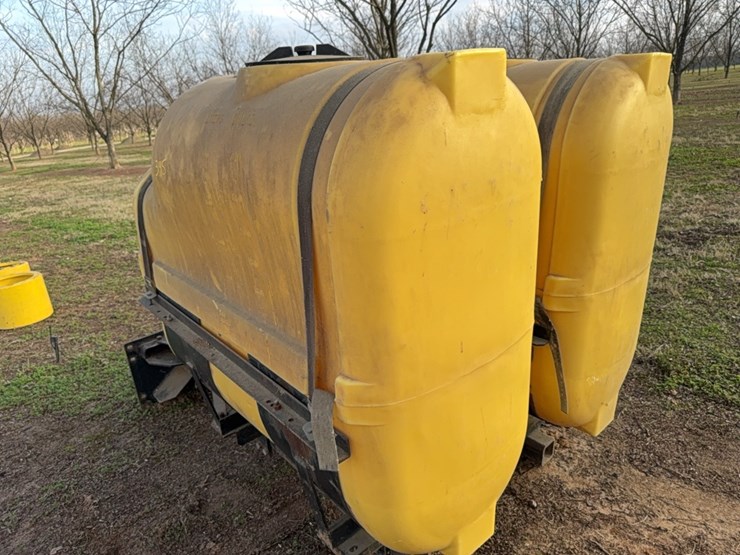 500-gallon-saddle-tanks-(malcolm-says-he-thinks-the-last-thing-they-were-mounted-on-was-an-8410)￼-image-10