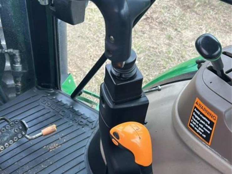 john-deere-6120e-tractor,-s/n-1p06120eej0010886:-loader-w/-bkt.,-5779-hrs-image-17