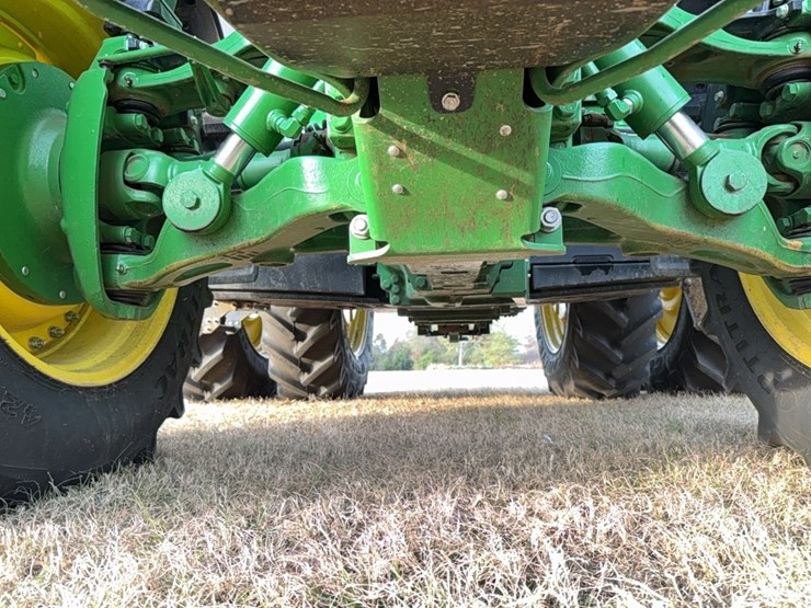 2022-john-deere-8r-410-image-31