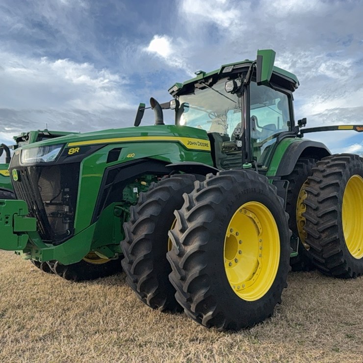 2022 JOHN DEERE 8R 410