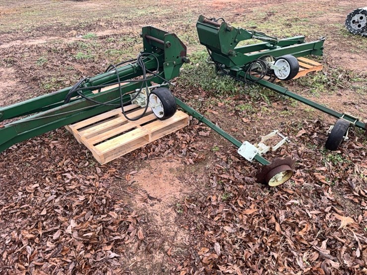 kmc-eight-row-folding-row-markers-image-12