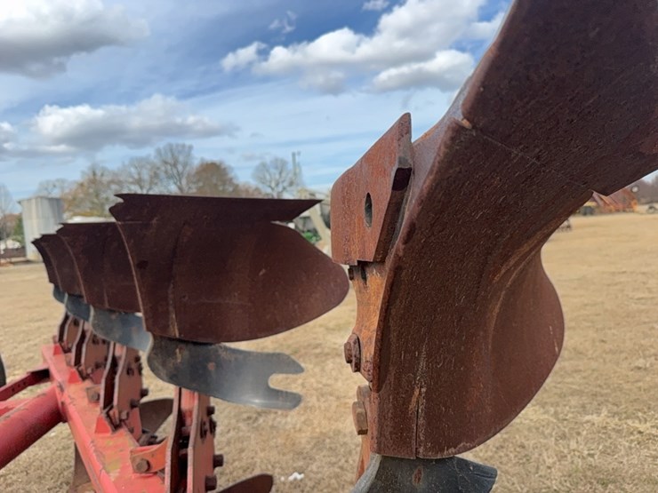 case-ih-165-image-25