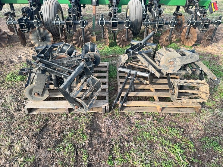 unverferth-ripper-stripper-image-51