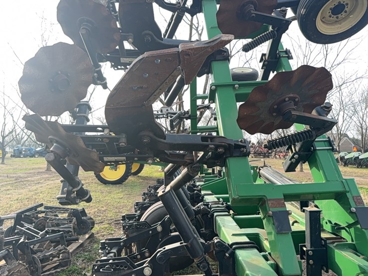 unverferth-ripper-stripper-image-55