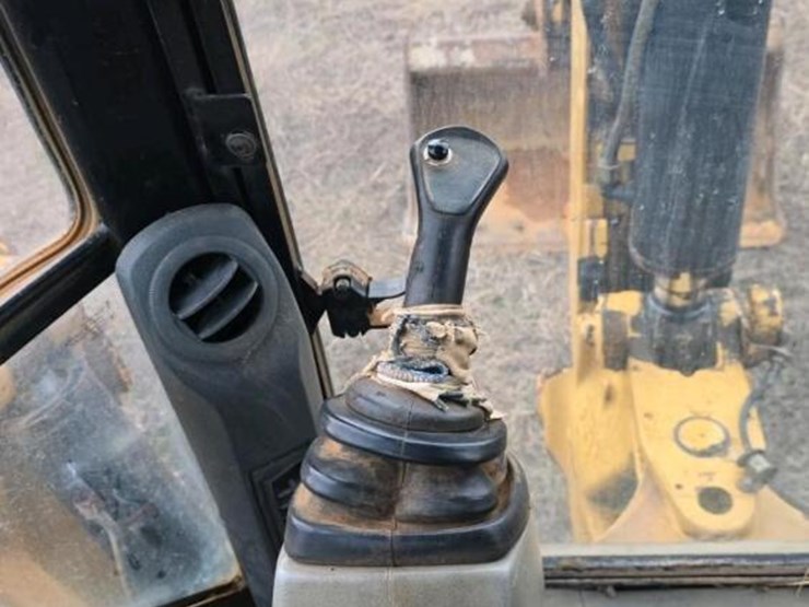 caterpillar-430e-image-20