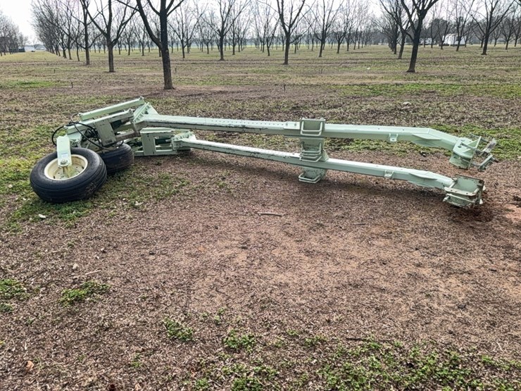 kmc---lift-assist-wheels-image-6