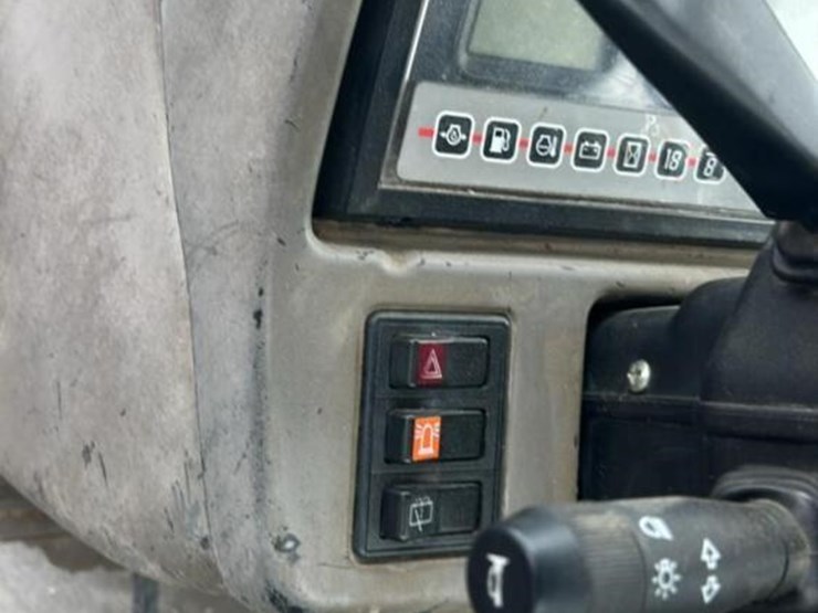 case-ih-mxm175-image-23