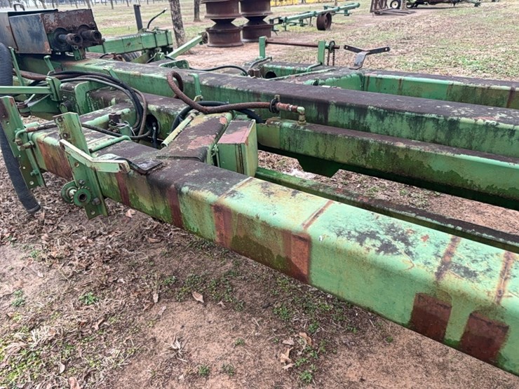 john-deere-7300-image-12