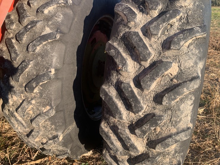 massey-ferguson-1155-image-13