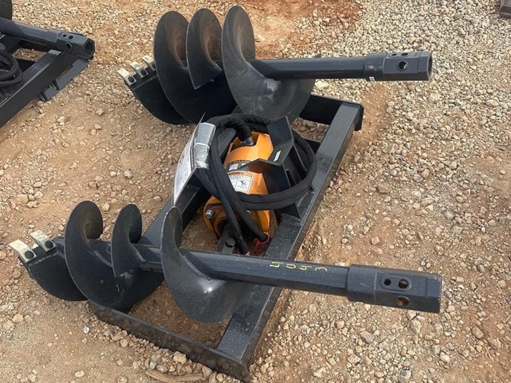 wolverine-adb-131218r-skid-steer-auger-attachment-image-2