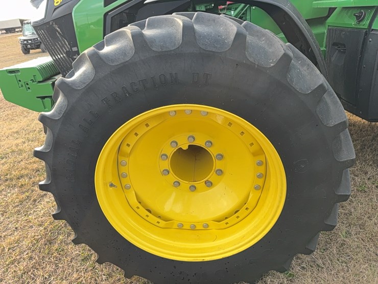 2022-john-deere-8r-410-image-26