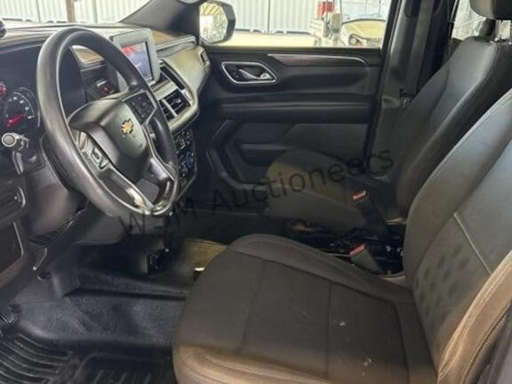 chevrolet-tahoe-image-23