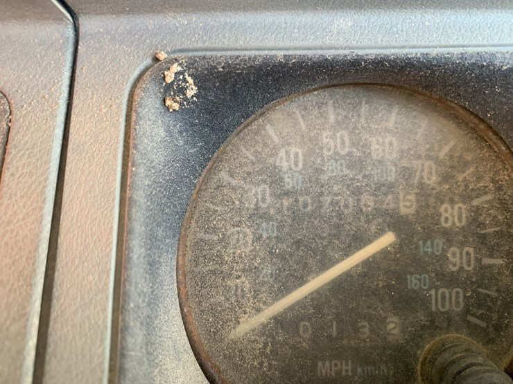 1989-jeep-wrangler-image-12