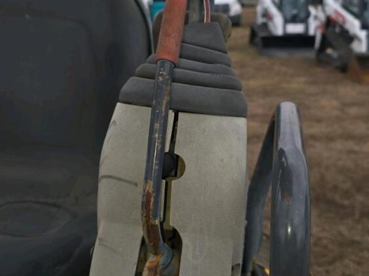 new-holland-eh35-image-16