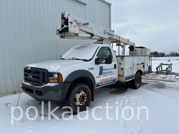 2734---(2006)-e-550-xl-superduty-bucket-truck-(vin#-1fdaf57p86eb82654)-image-1