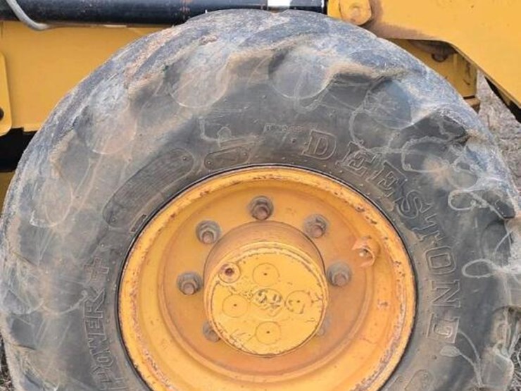 caterpillar-430e-image-34