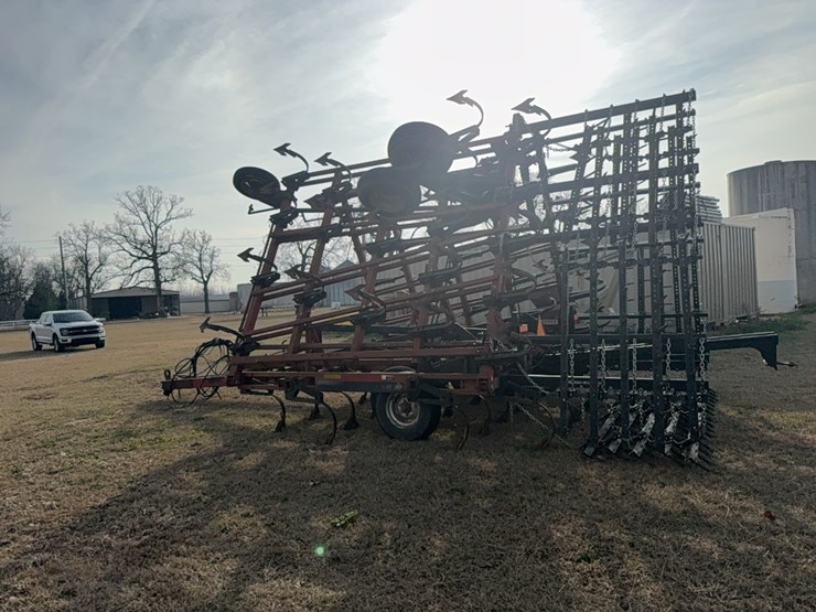 case-ih-tiger-mate-￼-field-cultivator-image-22
