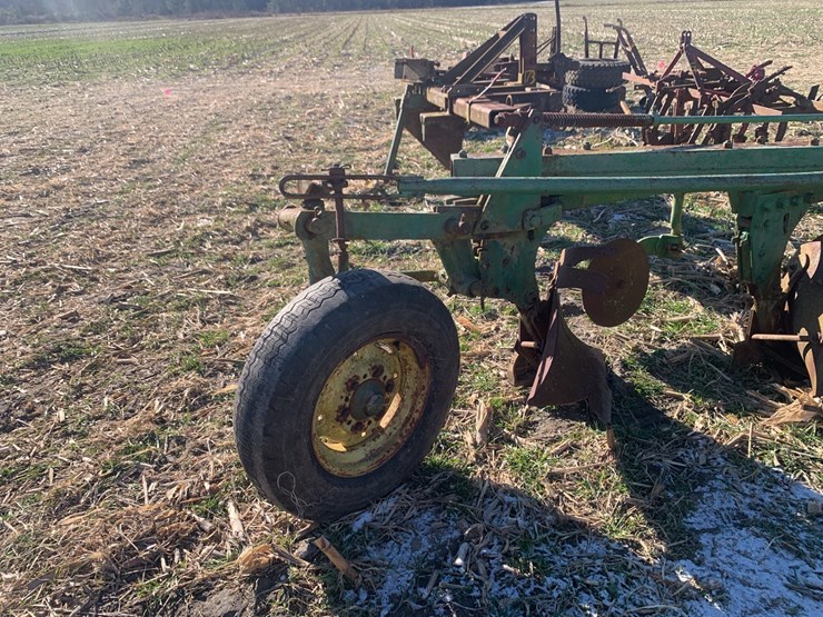 john-deere-6-image-3