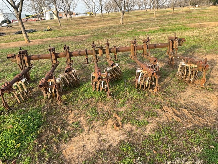 lilliston-4-row-rolling-cultivator-on-38”-rows-image-27